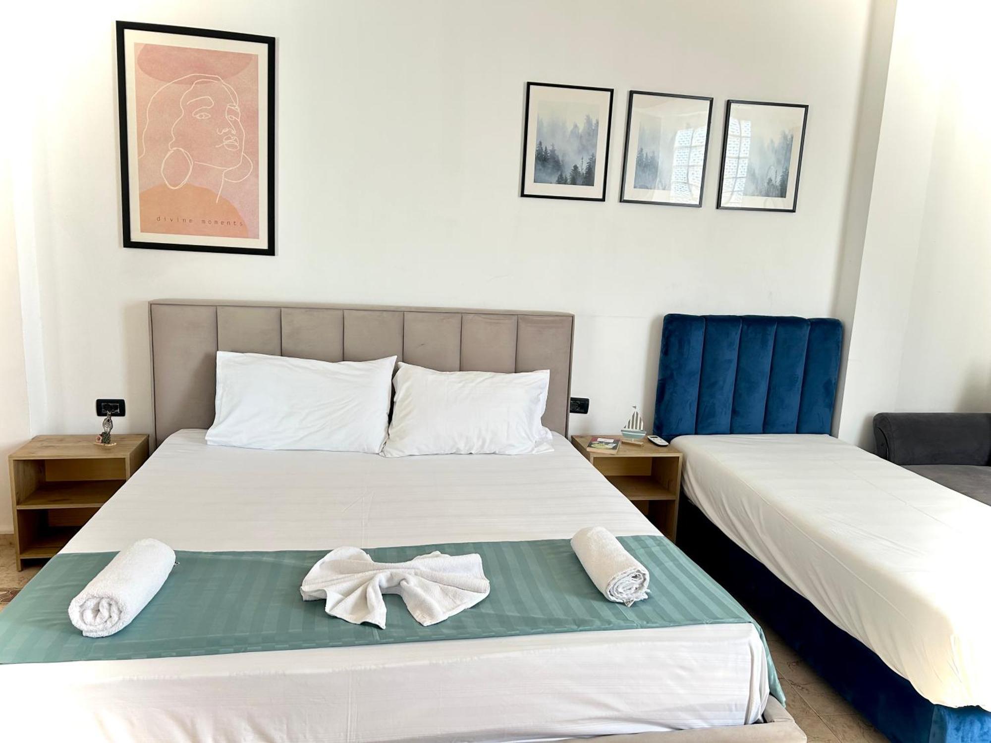 Budget Retreat Tirana & Studios Bagian luar foto